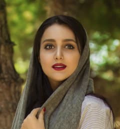 Sarah Khan